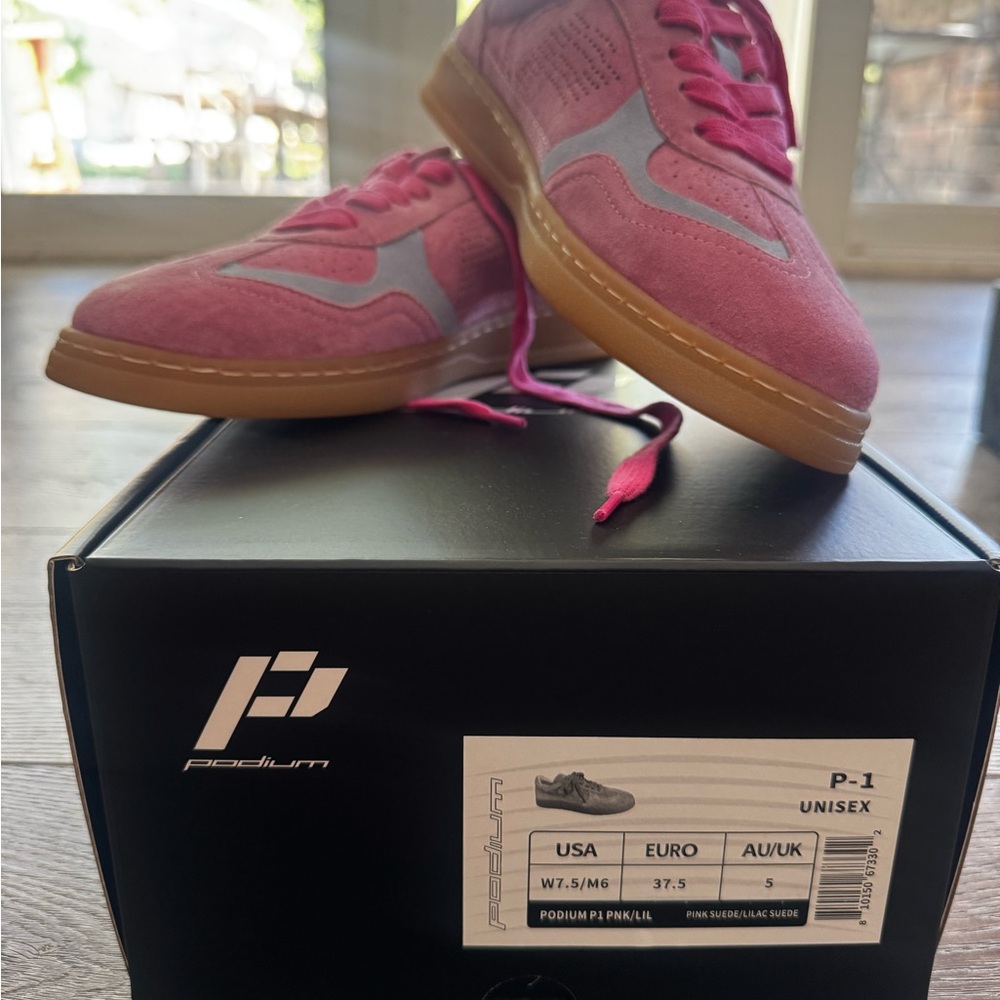 Podium Pink suede Sneakers